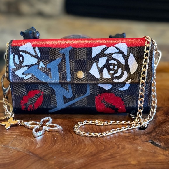 Louis Vuitton Sarah damier hand painted converted Crossbody wallet vintage - Picture 1 of 14
